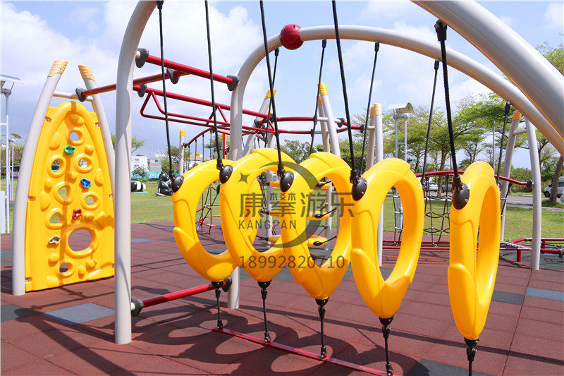 戶(hù)外拓展設(shè)施