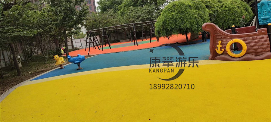 EPDM塑膠地面和海盜船滑梯 EPDM塑膠地面和海盜船滑梯