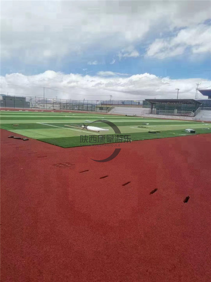 西藏阿里地區(qū)改則縣麻米鄉(xiāng)小學(xué)塑膠跑道項(xiàng)目 西藏阿里地區(qū)改則縣麻米鄉(xiāng)小學(xué)塑膠跑道項(xiàng)目