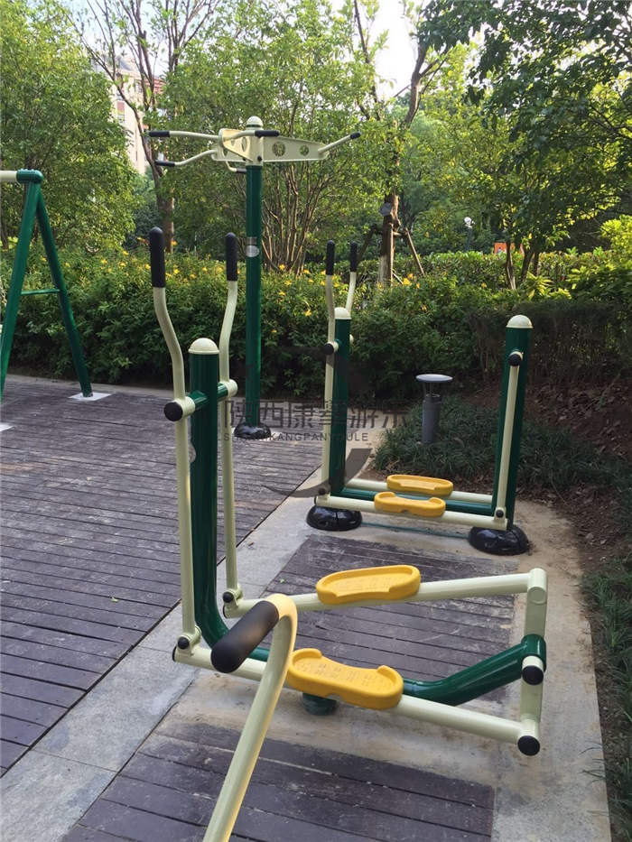 戶外健身器材橢圓機(jī)