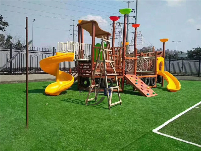 幼兒園實(shí)木滑梯 幼兒園實(shí)木滑梯