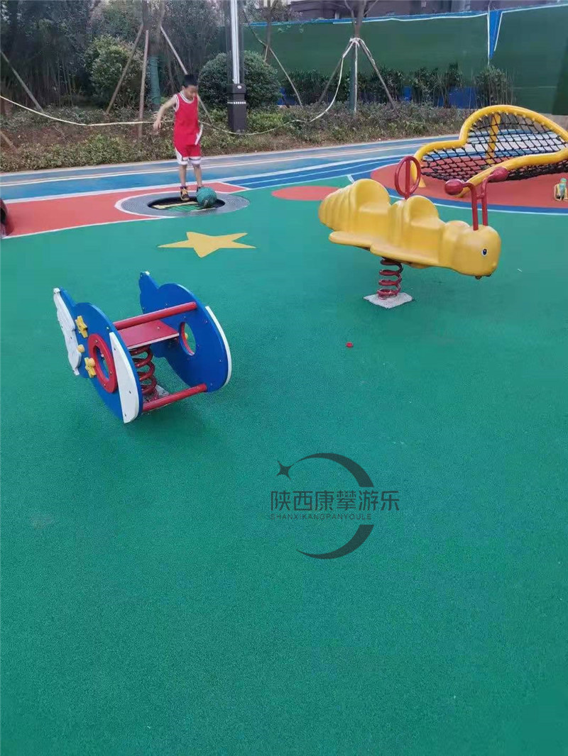 景區(qū)游樂(lè)場(chǎng)EPDM彩色塑膠地面鋪 景區(qū)游樂(lè)場(chǎng)EPDM彩色塑膠地面鋪