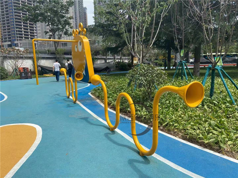 戶外健身器材場地塑膠跑道 戶外健身器材場地塑膠跑道