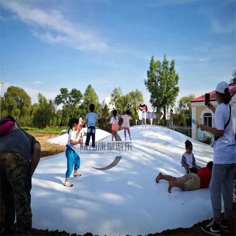 戶外網(wǎng)紅蹦蹦云 戶外網(wǎng)紅蹦蹦云