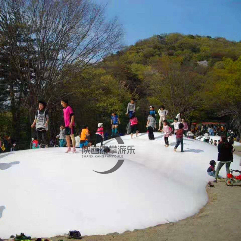 戶外網(wǎng)紅蹦蹦云 戶外網(wǎng)紅蹦蹦云