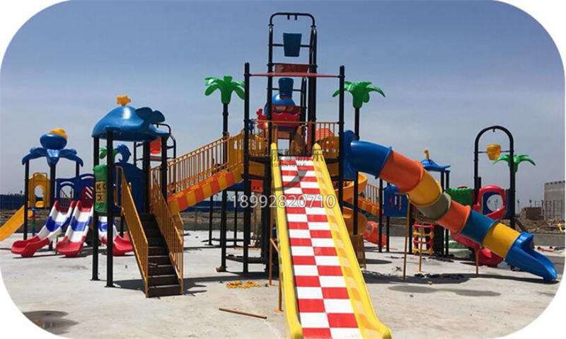 室外兒童滑梯