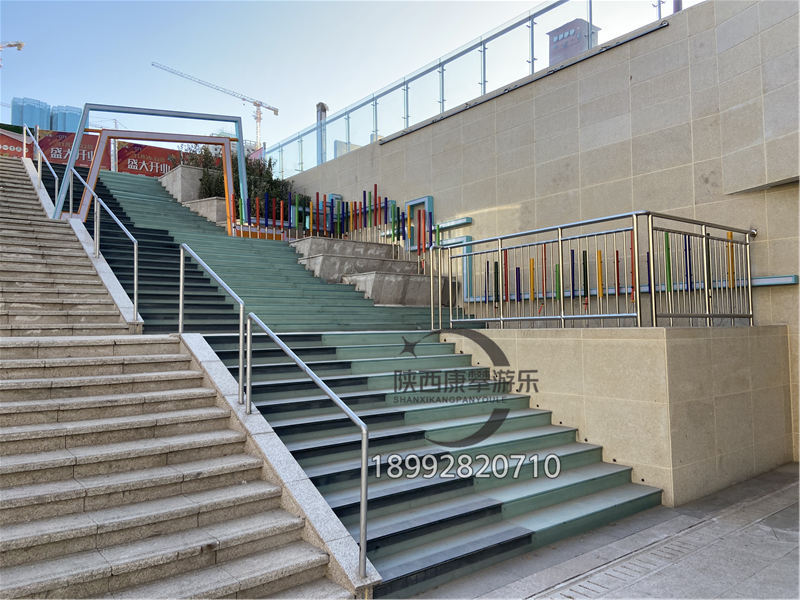 西安丈八路立豐城市生活廣場敲擊音樂的案例 西安丈八路立豐城市生活廣場敲擊音樂的案例