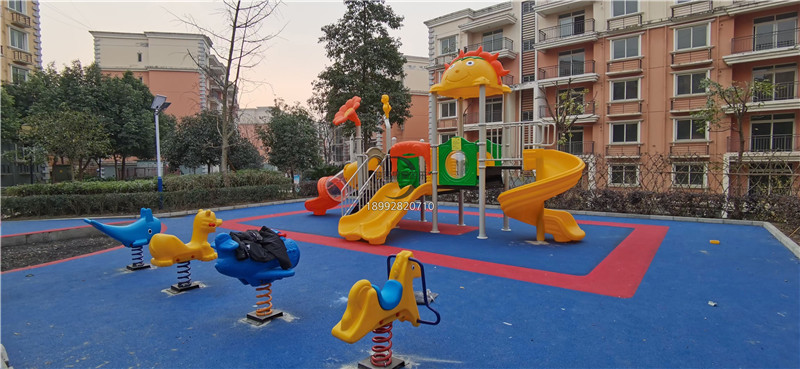 小區(qū)組合滑梯