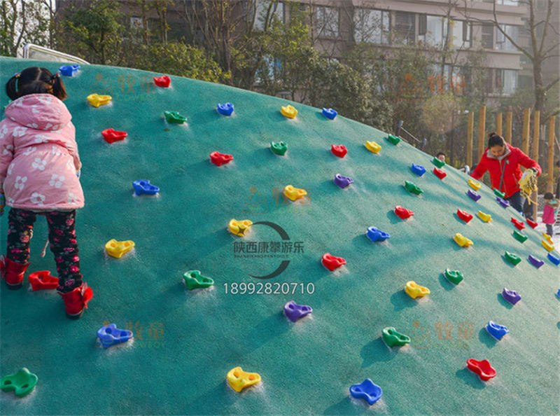 戶(hù)外兒童攀巖