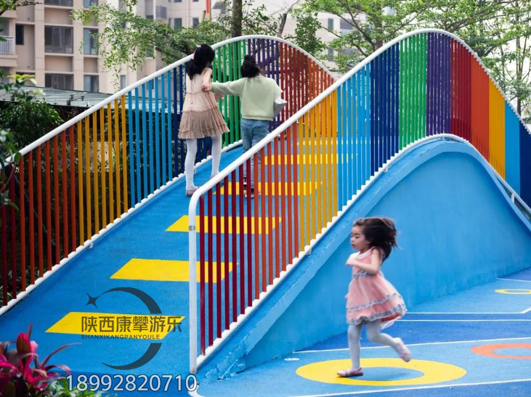 非標(biāo)兒童游樂(lè)設(shè)施