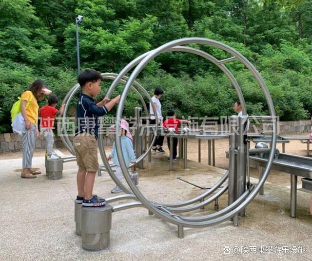 戲水游樂設施 戲水游樂設施