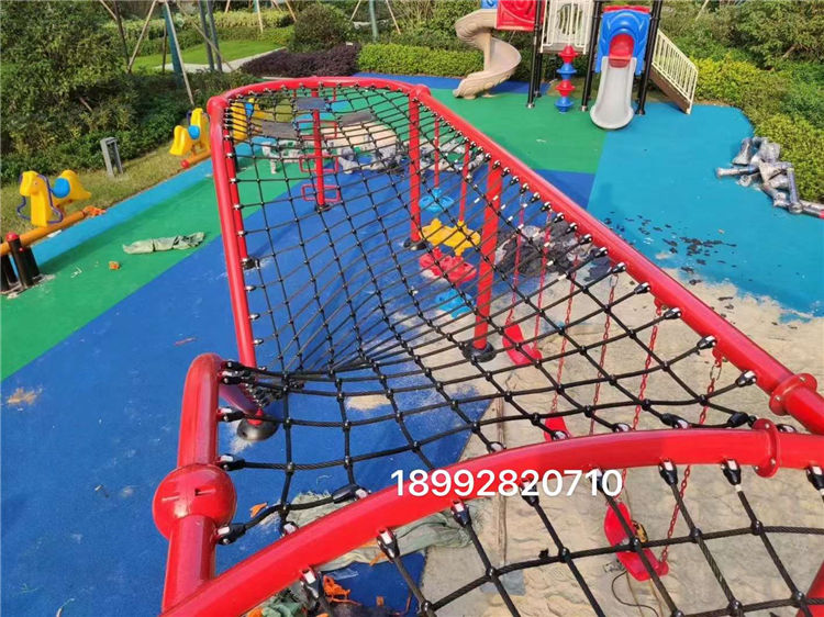 大型戶外爬網(wǎng) 大型戶外爬網(wǎng)