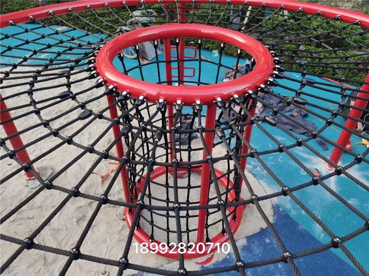 大型戶外爬網(wǎng) 大型戶外爬網(wǎng)