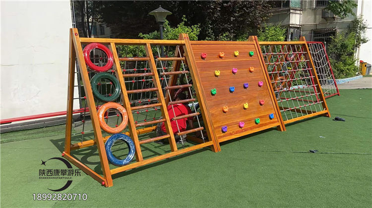幼兒園木質(zhì)攀爬架