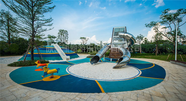 兒童游樂(lè)設(shè)施