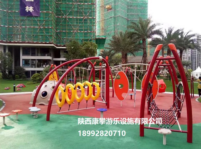 戶外攀爬設(shè)施