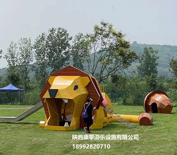 戶外游樂(lè)設(shè)施