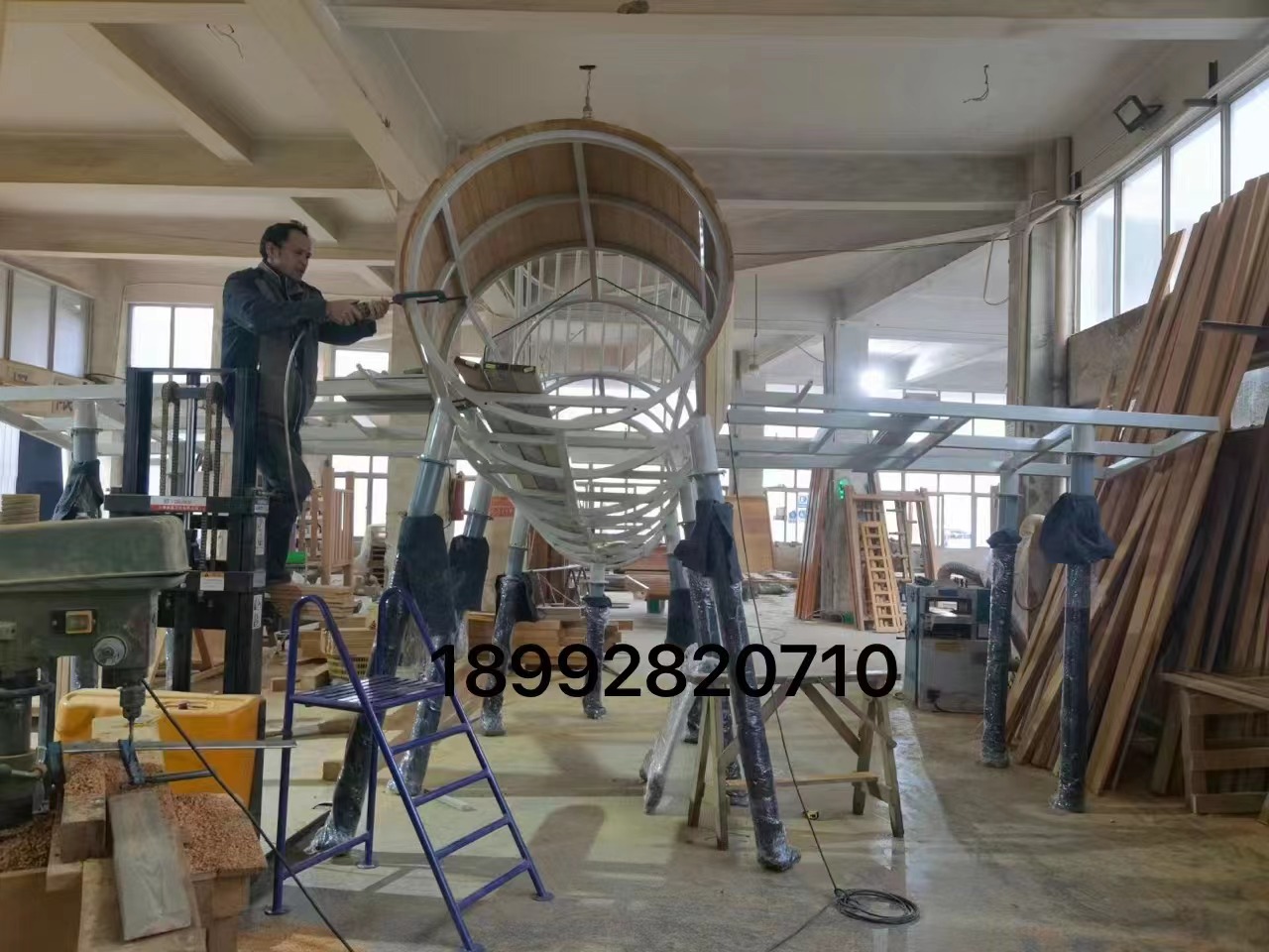 戶外木質(zhì)飛機(jī)造型 戶外木質(zhì)飛機(jī)造型