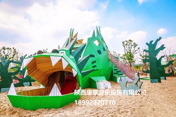 戶外非標滑梯設(shè)施