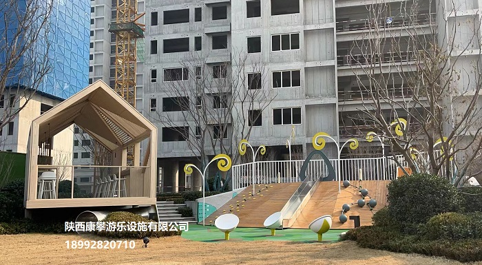 兒童游樂(lè)設(shè)施