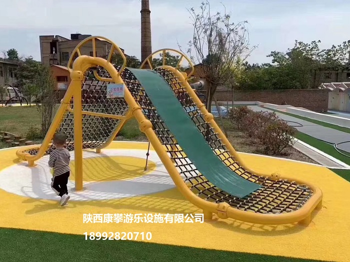 戶外攀爬網(wǎng)繩