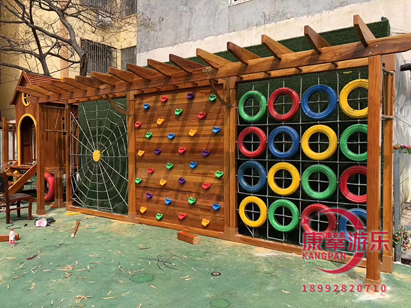 木質(zhì)攀爬墻