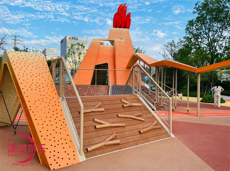 木質(zhì)游樂設(shè)施