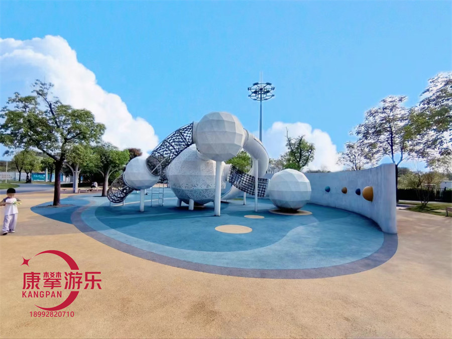 非標(biāo)游樂(lè)設(shè)施