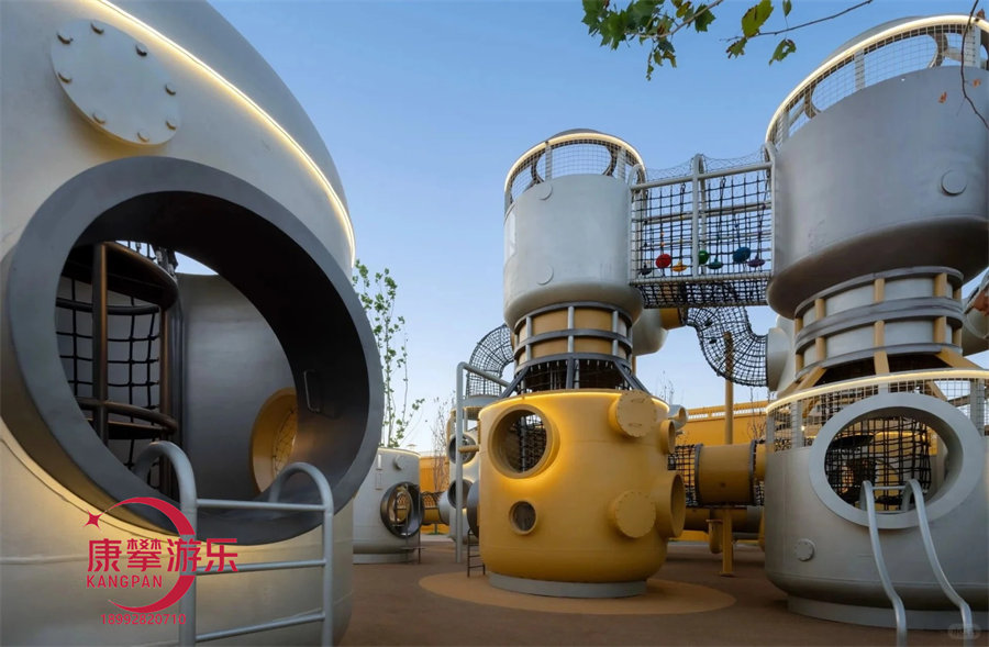 工業(yè)遺址不銹鋼滑梯 工業(yè)遺址不銹鋼滑梯