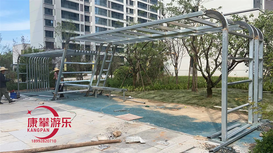 西安藍田縣翻轉(zhuǎn)墻安裝過程 西安藍田縣翻轉(zhuǎn)墻安裝過程