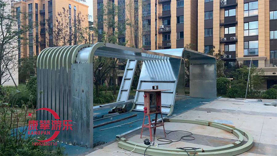 西安藍田縣翻轉(zhuǎn)墻安裝過程 西安藍田縣翻轉(zhuǎn)墻安裝過程