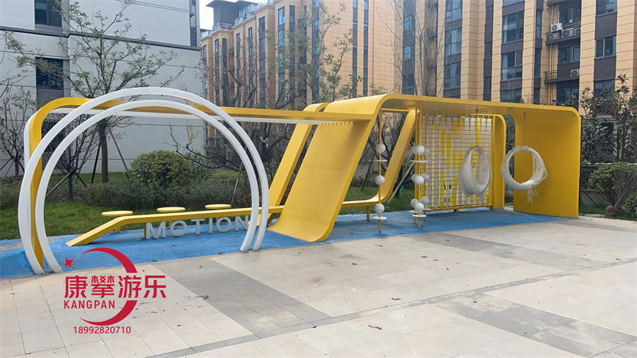 西安藍田縣翻轉(zhuǎn)墻安裝完成